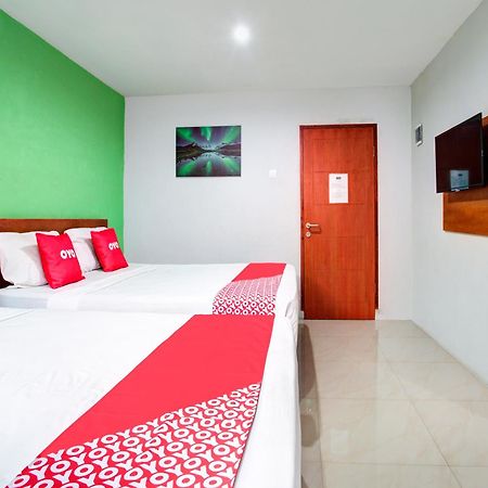 Super Oyo Collection O 3876 The Aurora Inn Lembang Esterno foto
